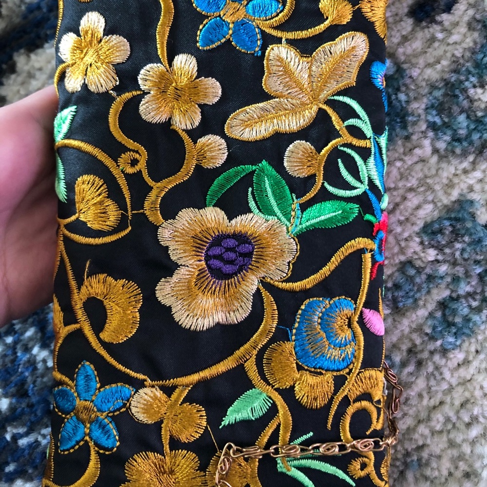 Purse - Picture 2 of 3